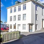 Beautiful Central Apartment Reykjavik
